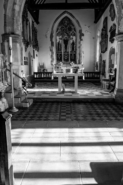 St Marys Church, Walton-on-Thames-20.jpg