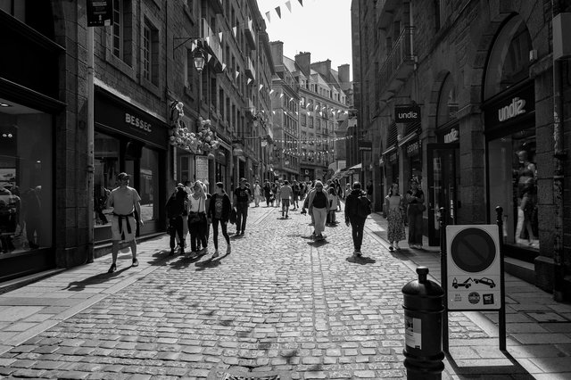 Rue Porcon de la Barbinais, St Malo-116.jpg