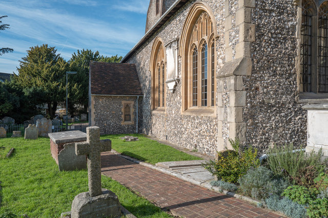 St Marys Church Walton-on-Thames-4.jpg