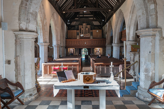 Inside St Marys, Walton-on-Thames-11.jpg