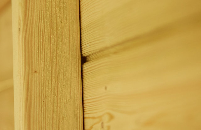 Example of how poorly the tongue and groove has been put together