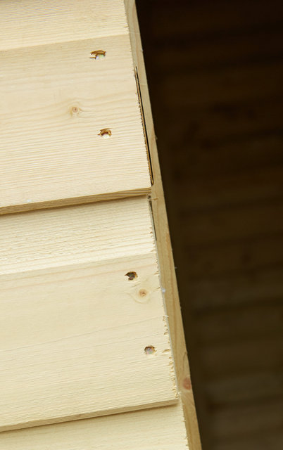 Poor quality of finishing showing planks not level (supposedly cut on a jig).