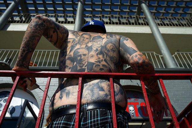 0001_0008_tattoedbacksmall.jpg