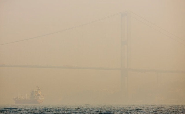 Changes on the Bosphorus - Istanbul in transnission