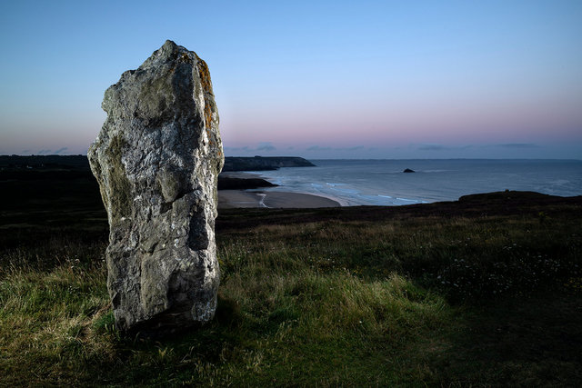 Le menhir de Lostmarc'h, presqu'ïle de Crozon