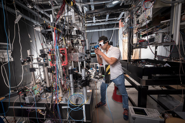 Physique des atomes froids pour le CNRS