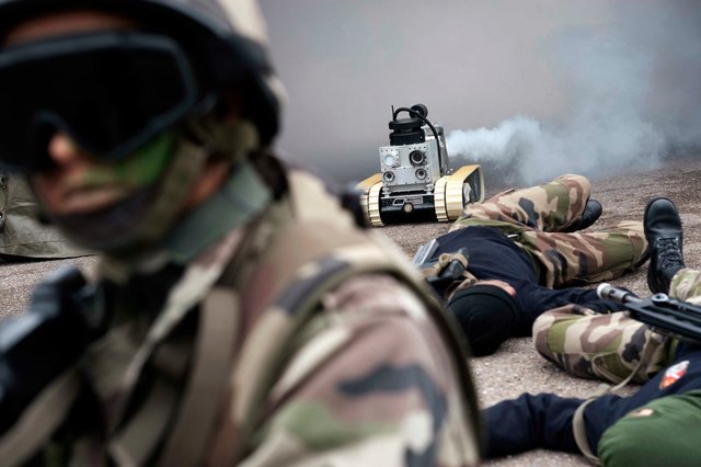 Robots militaires à Saint Cyr