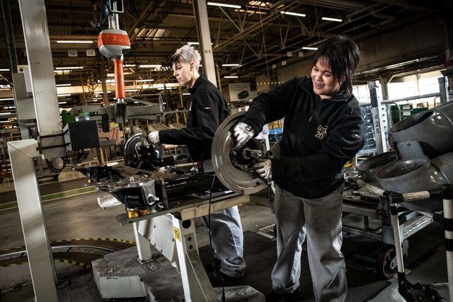 100 ans d' l'usine Renault du Mans, pour Groupe Renault ( Agence Caillé Associés)