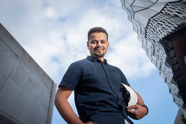 Jeune diplomé pour l'Usine Nouvelle