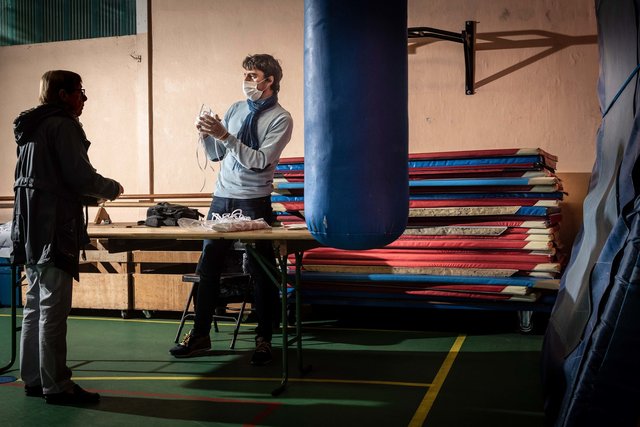 Combat contre le Covid 19, distribution de masques