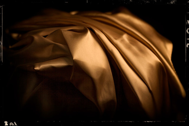 Gold_cloth_5_BEW_IMG_6215_WEB.jpg