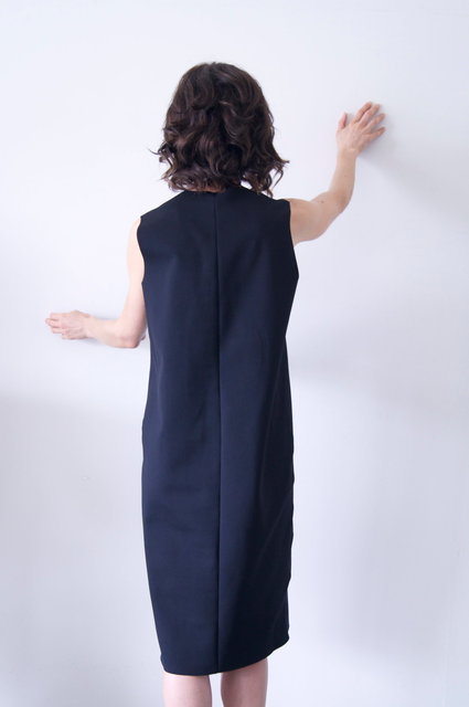 totti dress in black neoprene 550.00