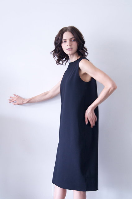 tottie dress in black neoprene 550.00