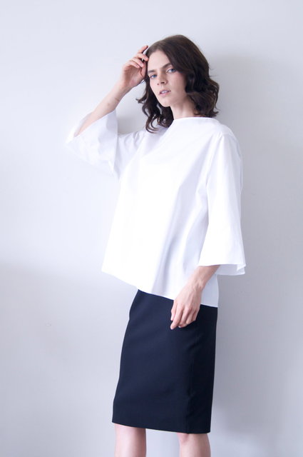 bolarin top in white cotton 590.00