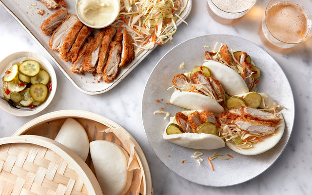 2022_1216_Meal_Kits-Momofuku_Fried Chicken Bao Buns with Pickles_r.jpg