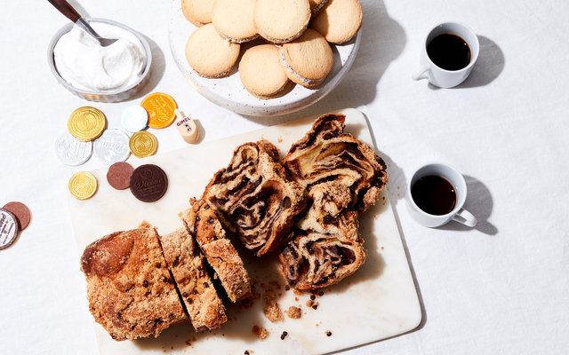 2023_1116_Marketing-December-Hanukkah-Desserts_Babka_Cookies_Gelt.jpg