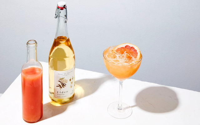 2023_1214_Marketing-January-Grapefruit_Elder_Spritz.jpg