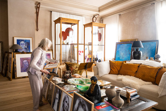 Gertrud D in her atelier 2021