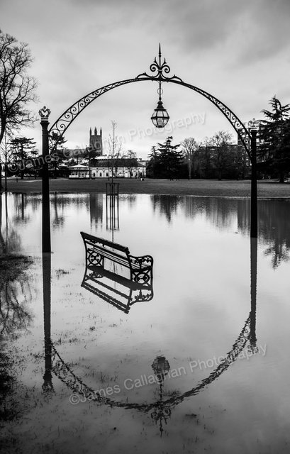 Pump Room Gardens Arch Mono (1).jpg