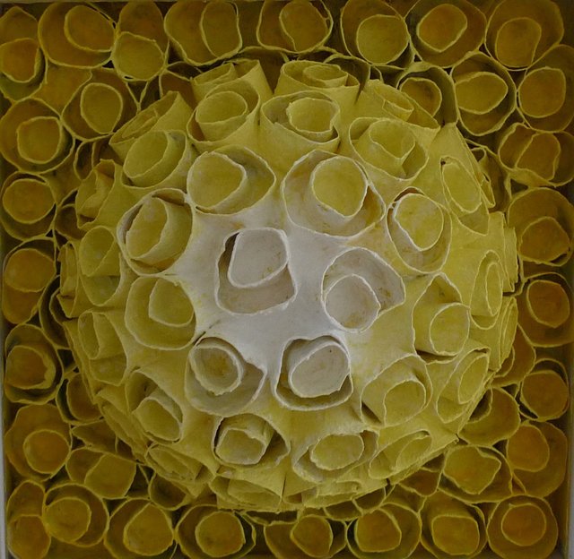 Gele Bol - Yellow globe