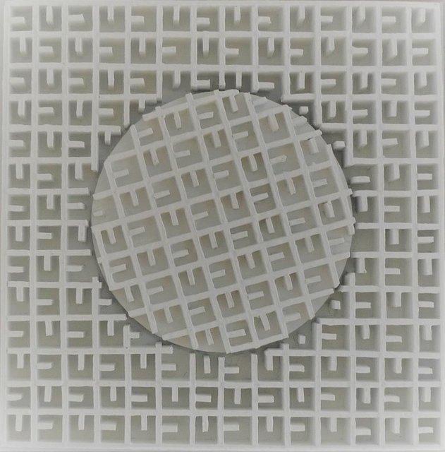 Table Turning (white)