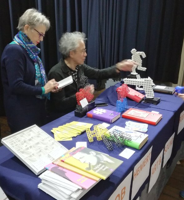 Exhibition table (3)