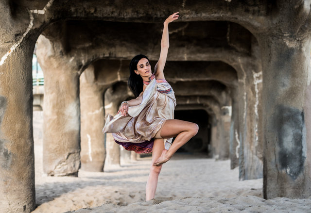 Dancer 002.jpeg