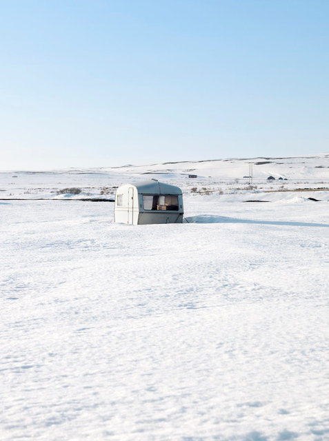 Abandoned caravan © Jeroen Toirkens