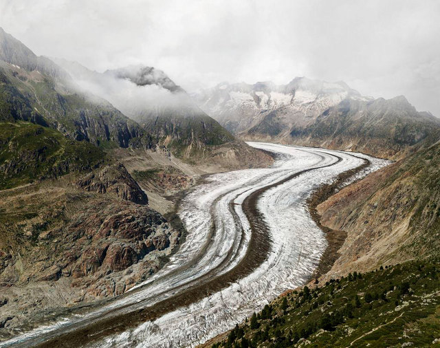 sprueth_magers_Andreas_Gursky_Aletsch_Glacier_II_14119.jpg