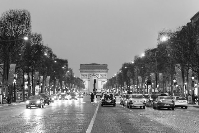 Champs Elysées-003.jpg