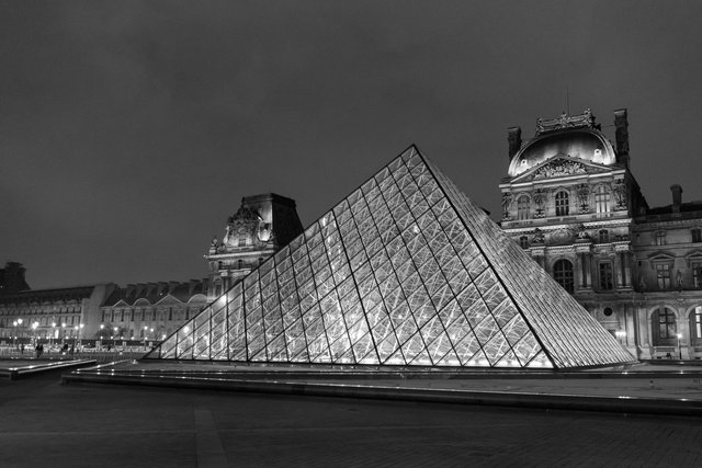 Louvre-006.jpg