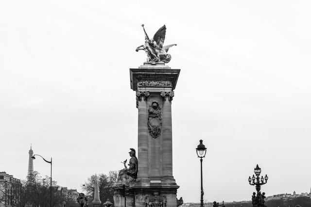 Pont Alexandre III day-026.jpg