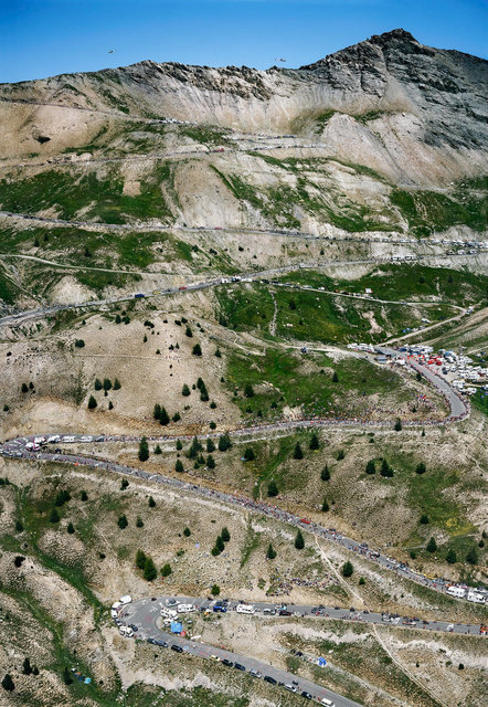 i_02_2018_gursky_tour_de_france_i_2007-2000x.jpg