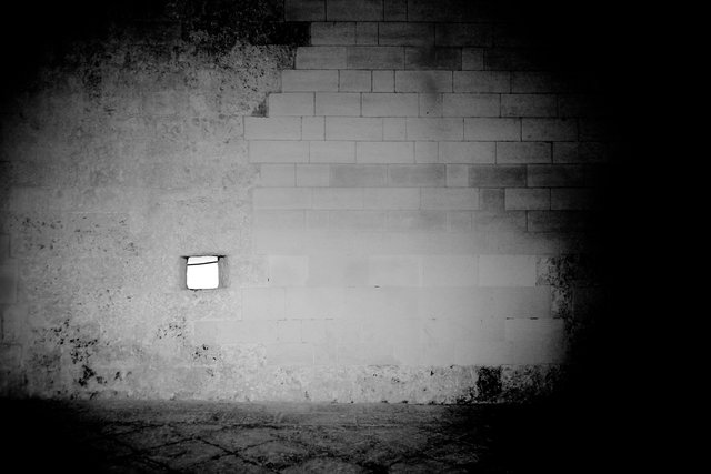 _E838180