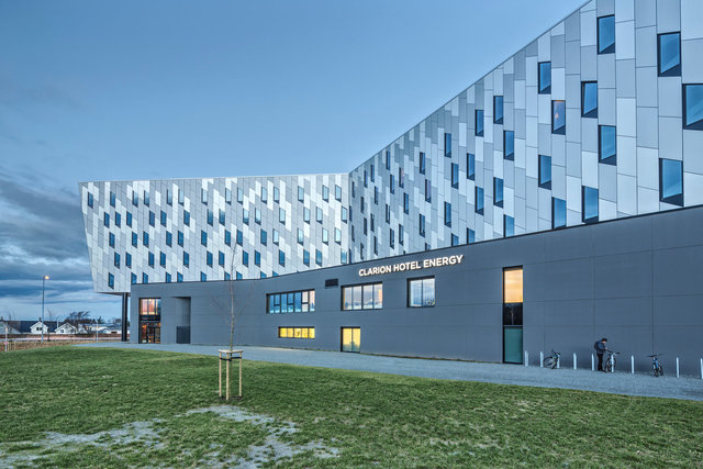 Clarion Energy Hotel
