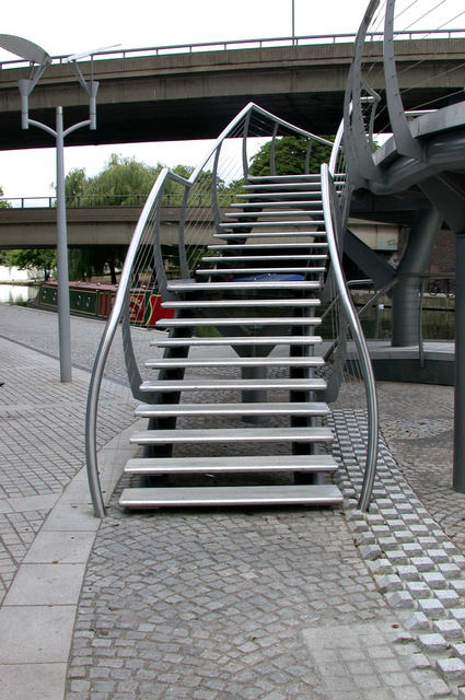 Grand Union Canal Pedestrian Bridge - Detail