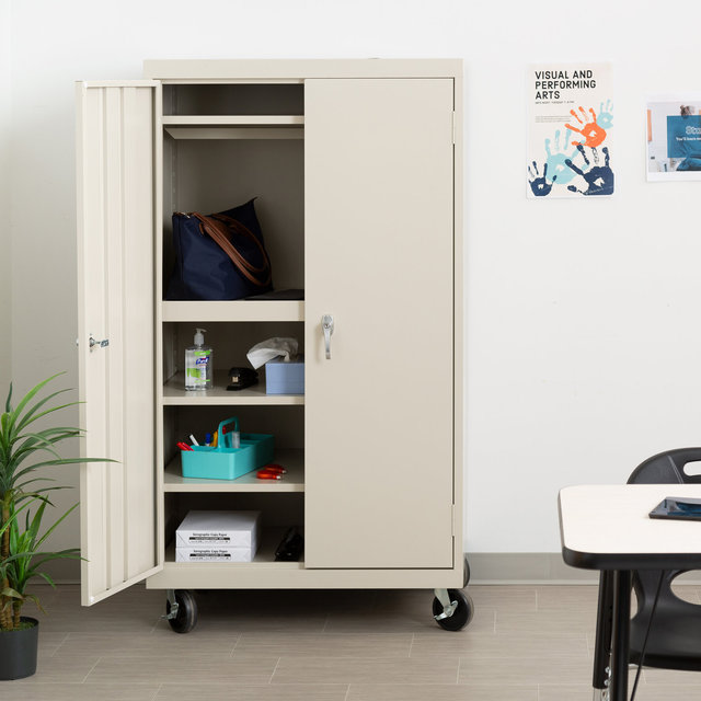 NOR-SCU362466_env_open.jpg