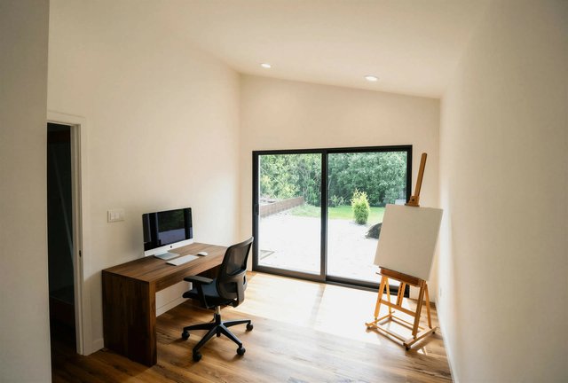 Hilltop House - Art Studio