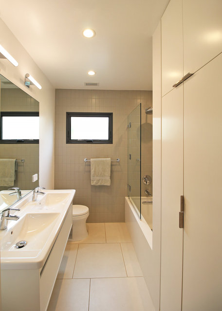 Shift House - Addition & ADU - Guest Bath