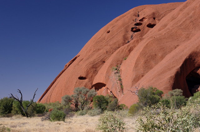 Uluru Base Walk (12) VB.JPG