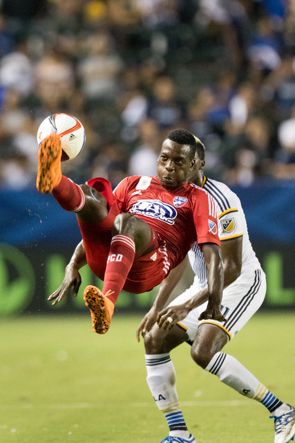 Lena_Galaxy_FC-Dallas_0874.jpg
