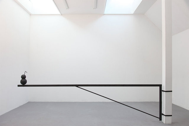 Gate, 2020. Iron, 20 x 115 x 450 cm