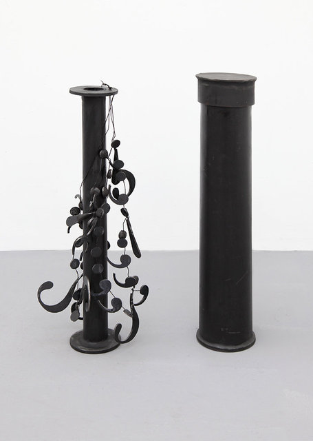 Timeline I (Punctuations), 2021. Iron, epoxy. 64 x 45 x 13 cm