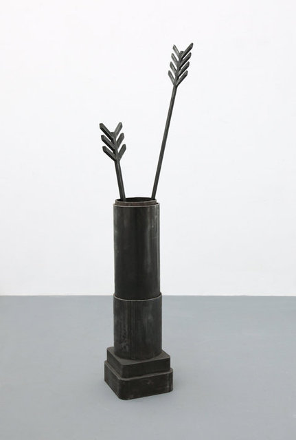Lipstick Dilemma I, 2018-2019. Iron. 20 x 20 x 121 cm