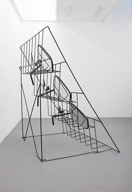 Retrovision Club, 2021. Iron, polyester, mirrors, enamel paint. 270 x 274 x 180 cm.