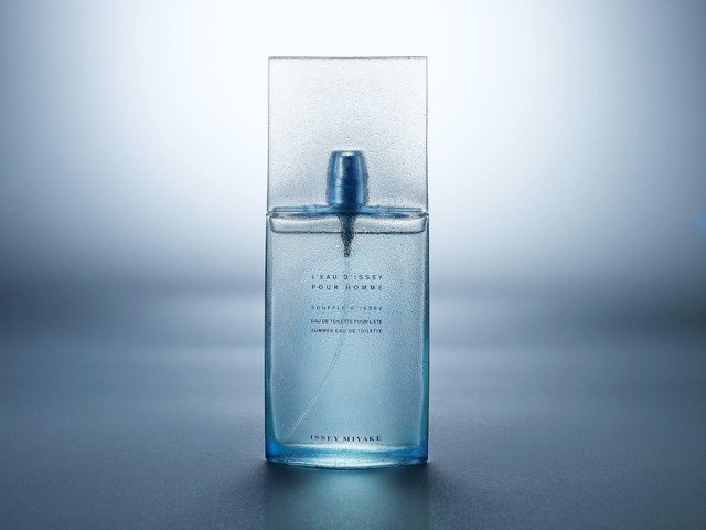 Issey Miyake. (4 of 6)