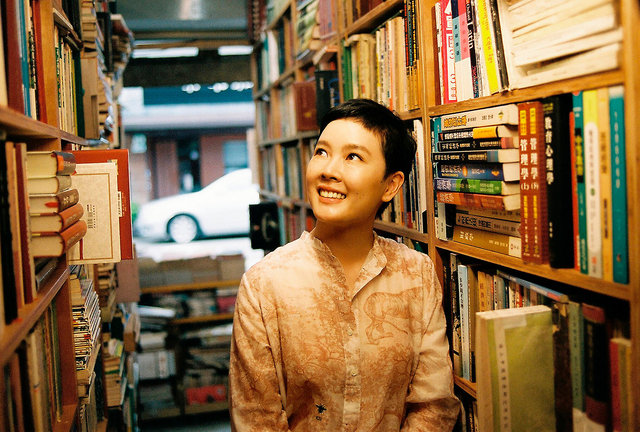 Fiona Feng-I Roan 阮鳳儀