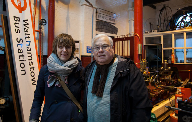 Dee Honeybun, Lindsay