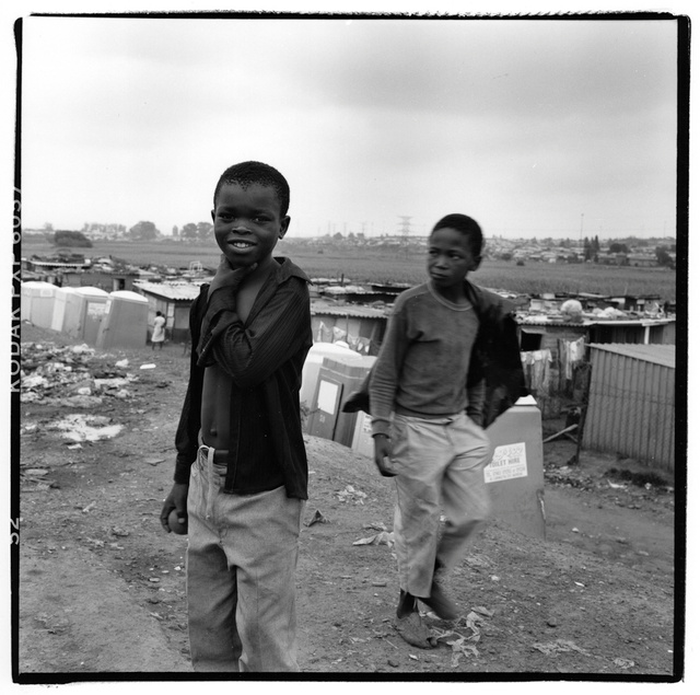 S. Africa, 2 boys, apple180.jpg