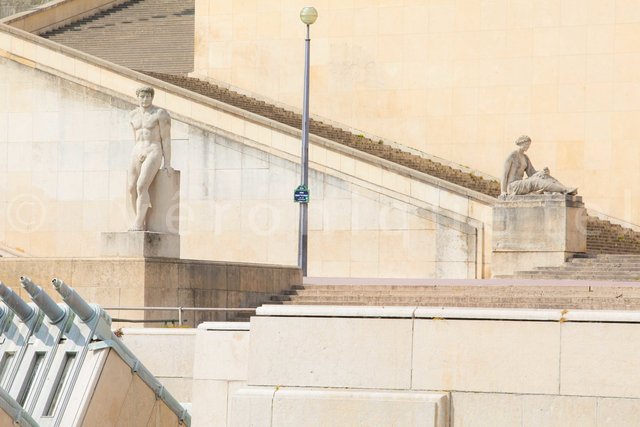 C19, Paris Surreal - all contents © veronique fel